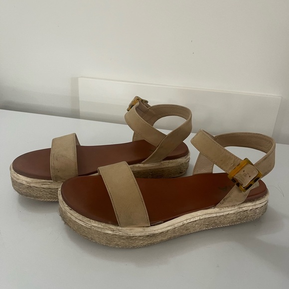 MIA Platform Sandal Beige | W7.5 - Picture 2 of 3